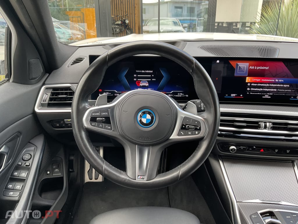 BMW 330 e Pack M Auto