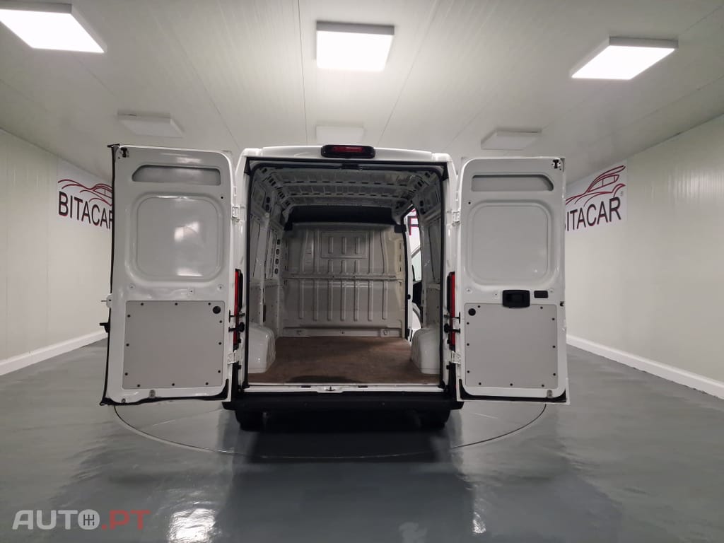 Peugeot Boxer 2.2 BlueHDi 335 L2H2 Pro GPS CAM. TRASEIRA IVA DEDUTIVEL