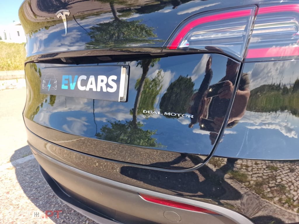 Tesla Model Y RWD
