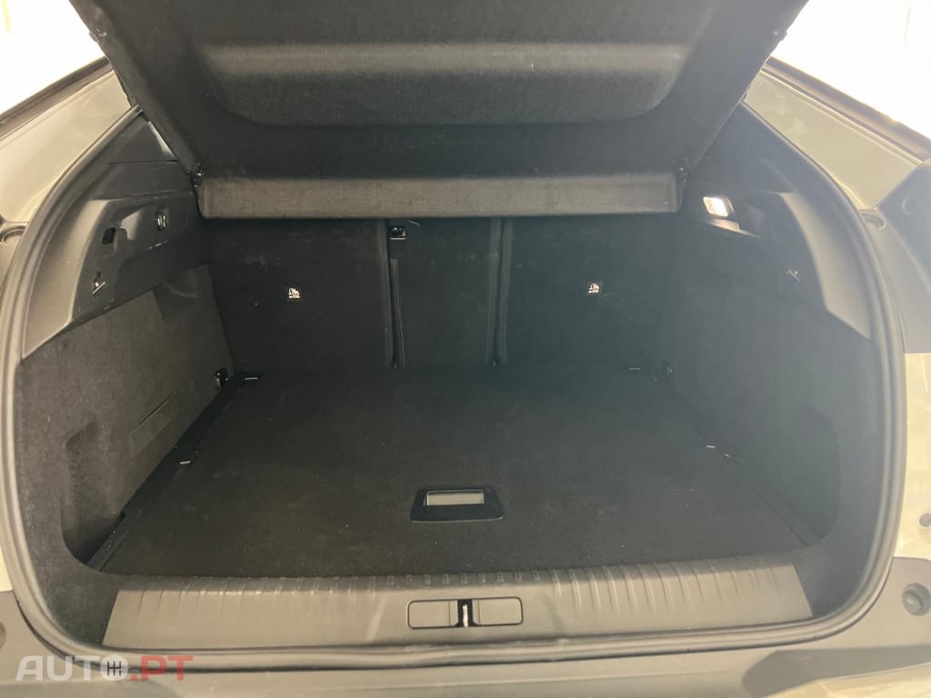 Peugeot 3008 1.2 Hybrid Allure Pack e-DCS6