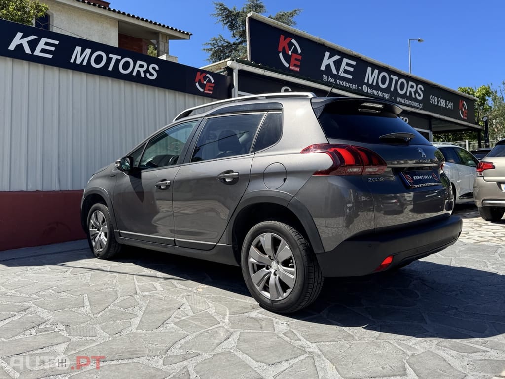 Peugeot 2008 1.2 PureTech Style — fotografia 7