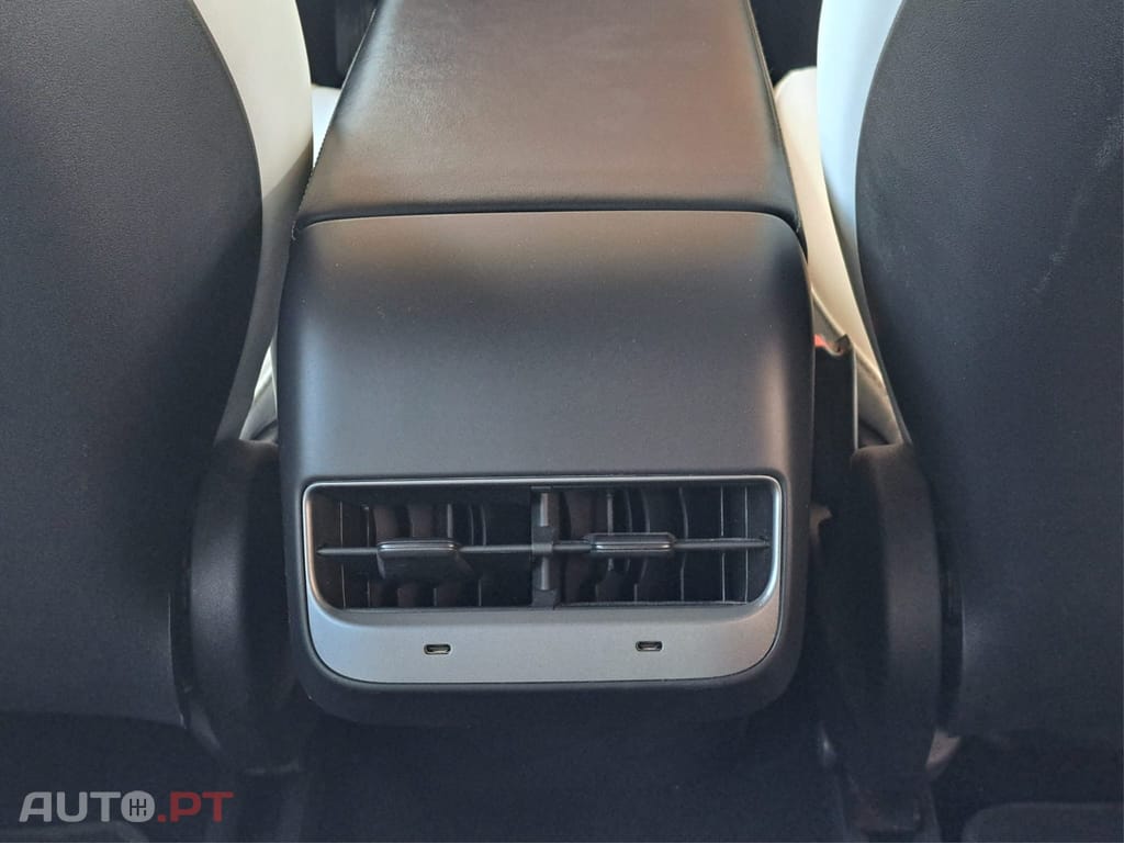 Tesla Model 3 Long-Range Dual Motor AWD