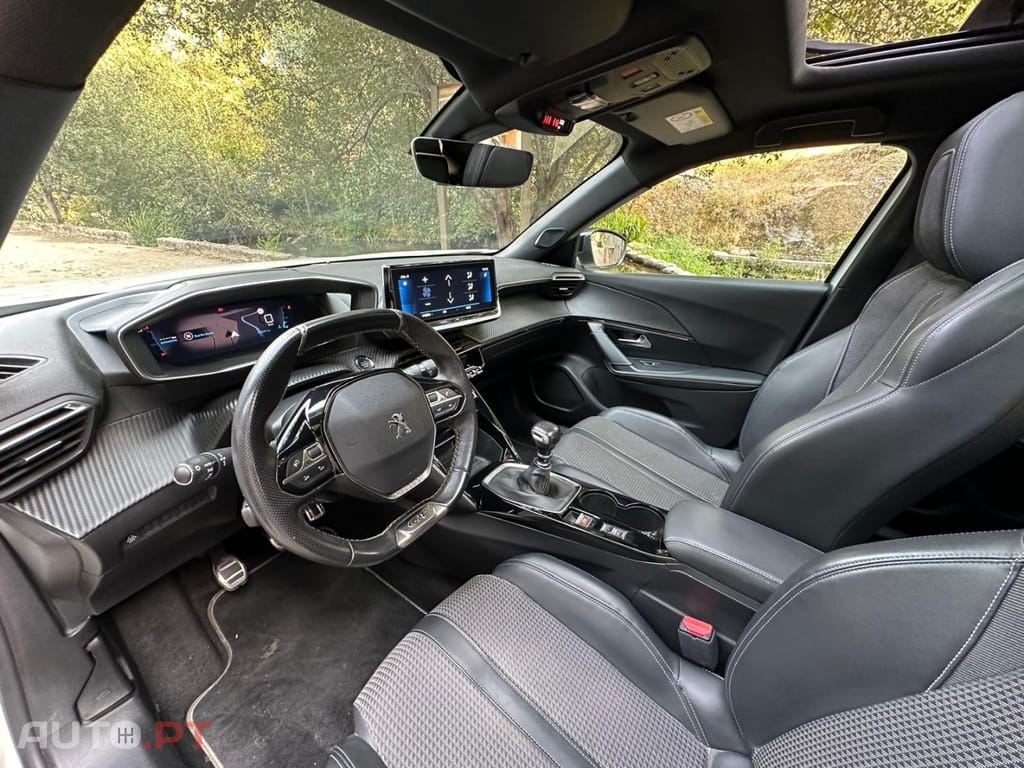 Peugeot 2008 1.2 PureTech GT Line