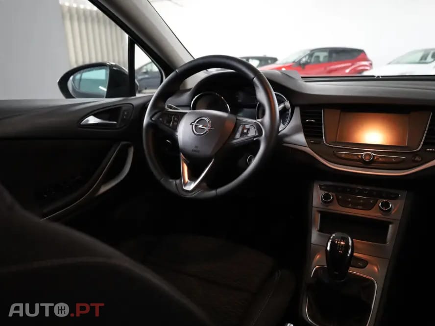 Opel Astra 1.7 CDTI Executive Start/Stop