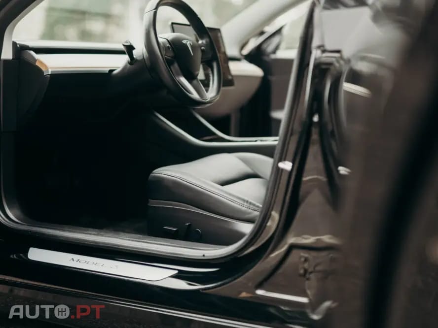 Tesla Model 3 Long Range AWD Dual Motor