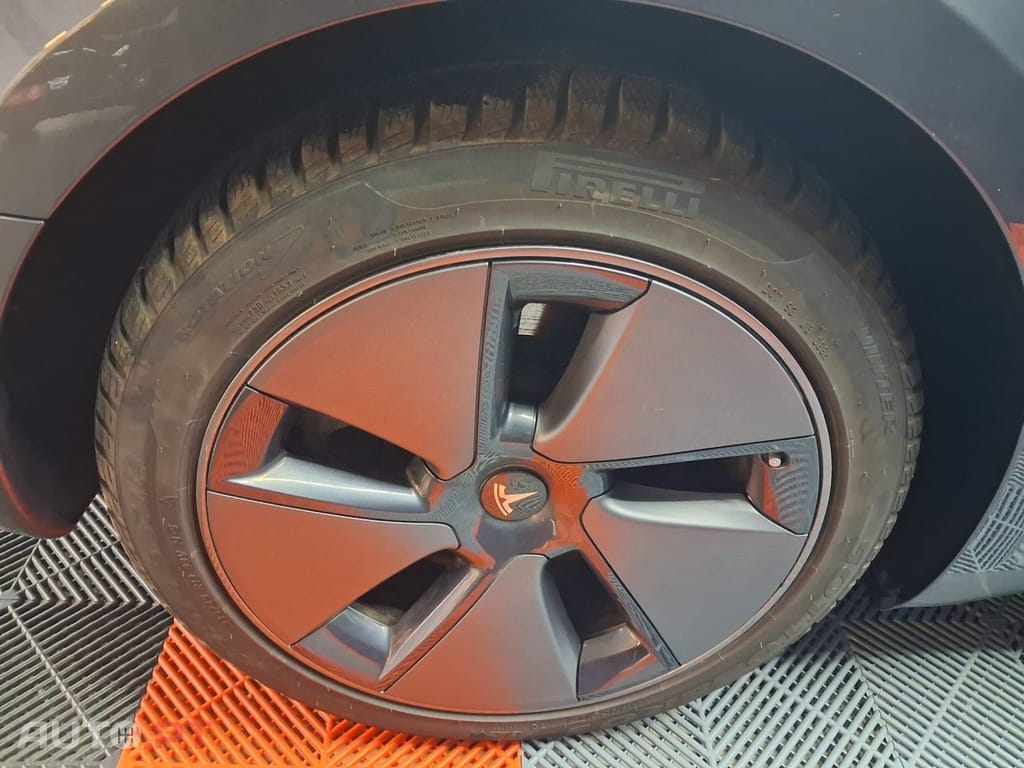 Tesla Model 3 Long Range Dual Motor