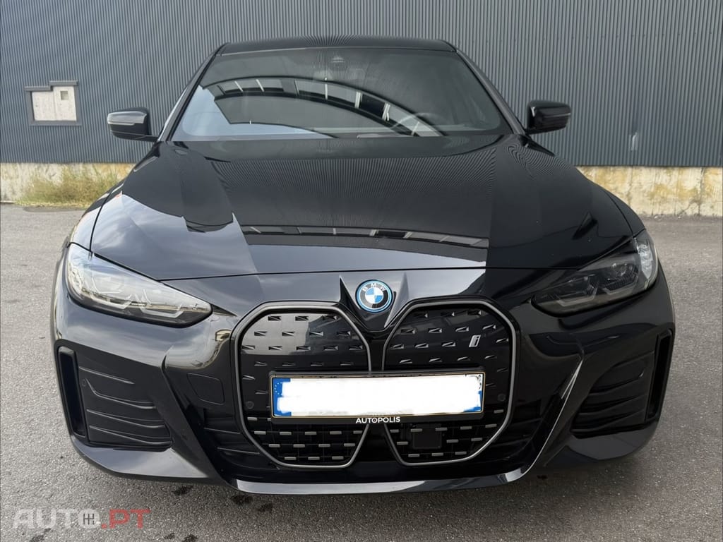 BMW i4 eDrive35 Gran Coupe M Sport — fotografia 16