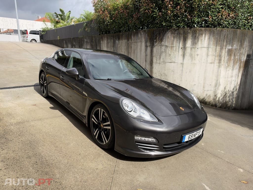 Porsche Panamera Platinum Edition