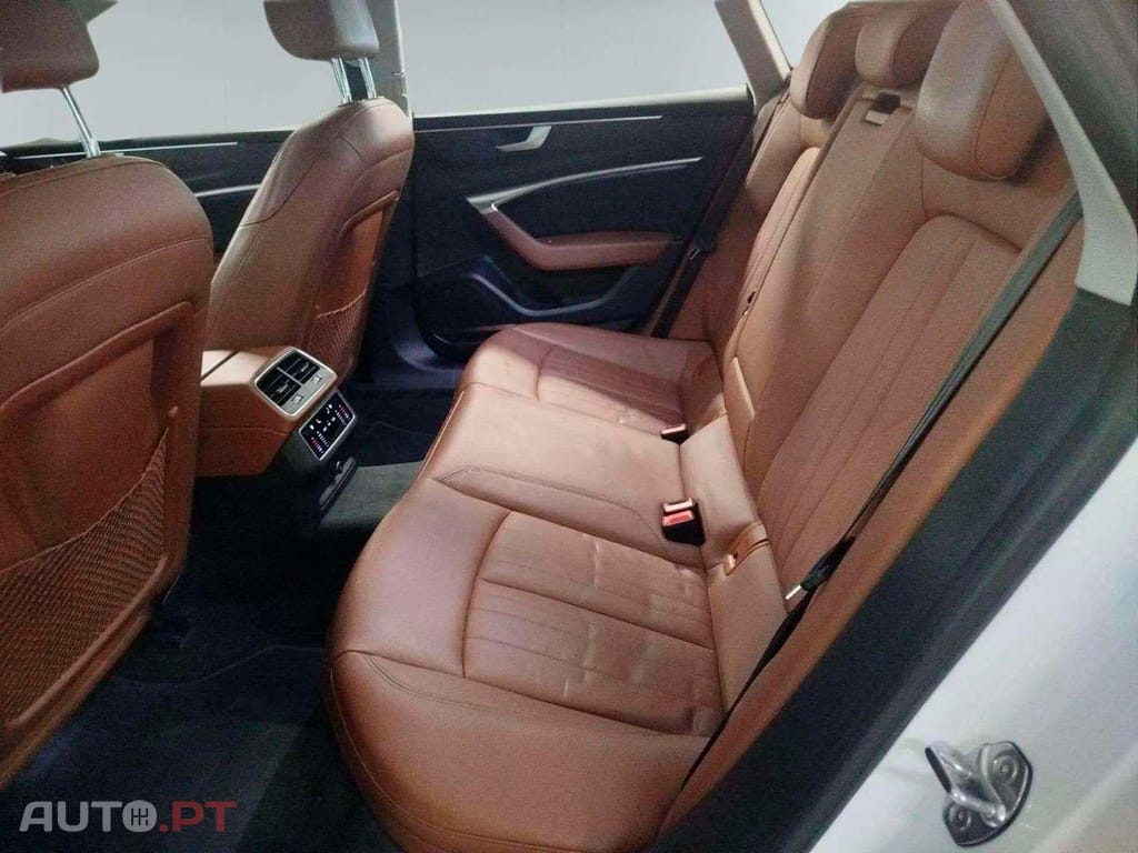 Audi A7 50 TFSI e quattro S tronic I.V.A DEDUTÍVEL 