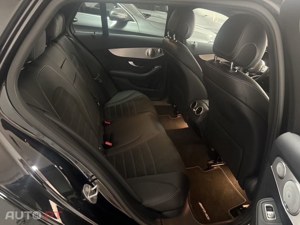 Mercedes-Benz C 300 de AMG Line