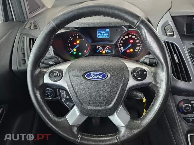 Ford Tourneo Grand 1.5 TDCi Active