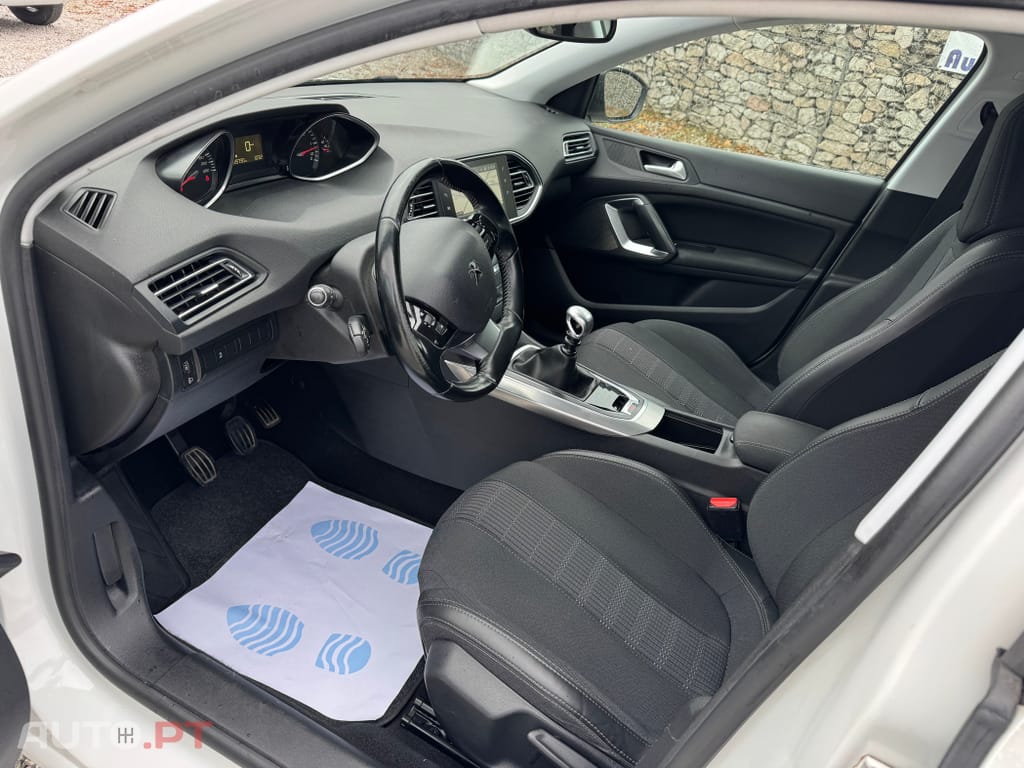 Peugeot 308 SW 1.6 BlueHDi Allure J17