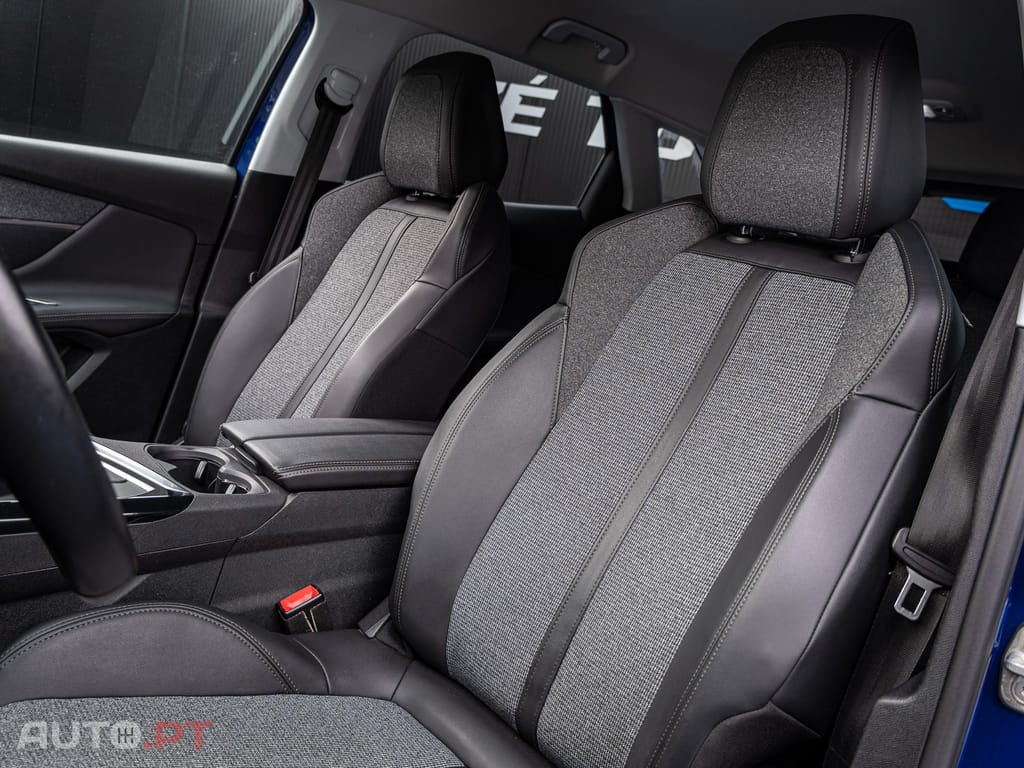 Peugeot 3008 1.5 BlueHDi Allure