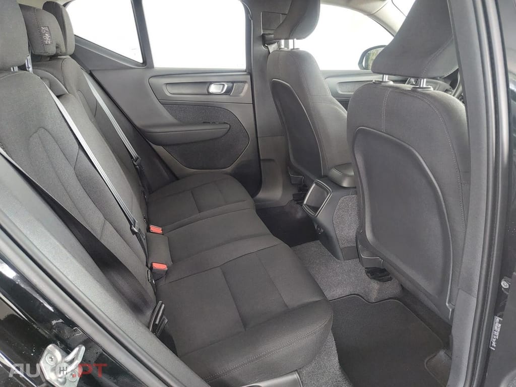 Volvo XC40 1.5 T2 Momentum