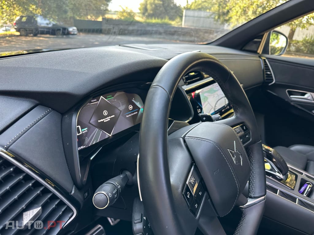 DS DS7 Crossback E-Tense Performance Line+ EAT8