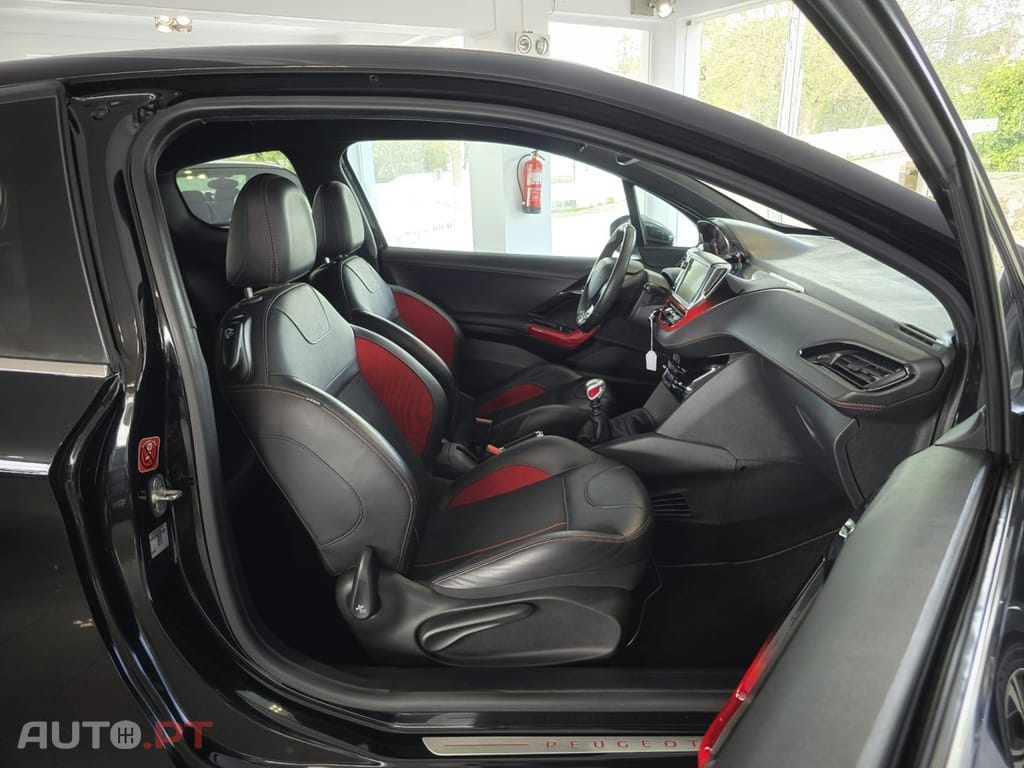 Peugeot 208 1.6 THP GTi