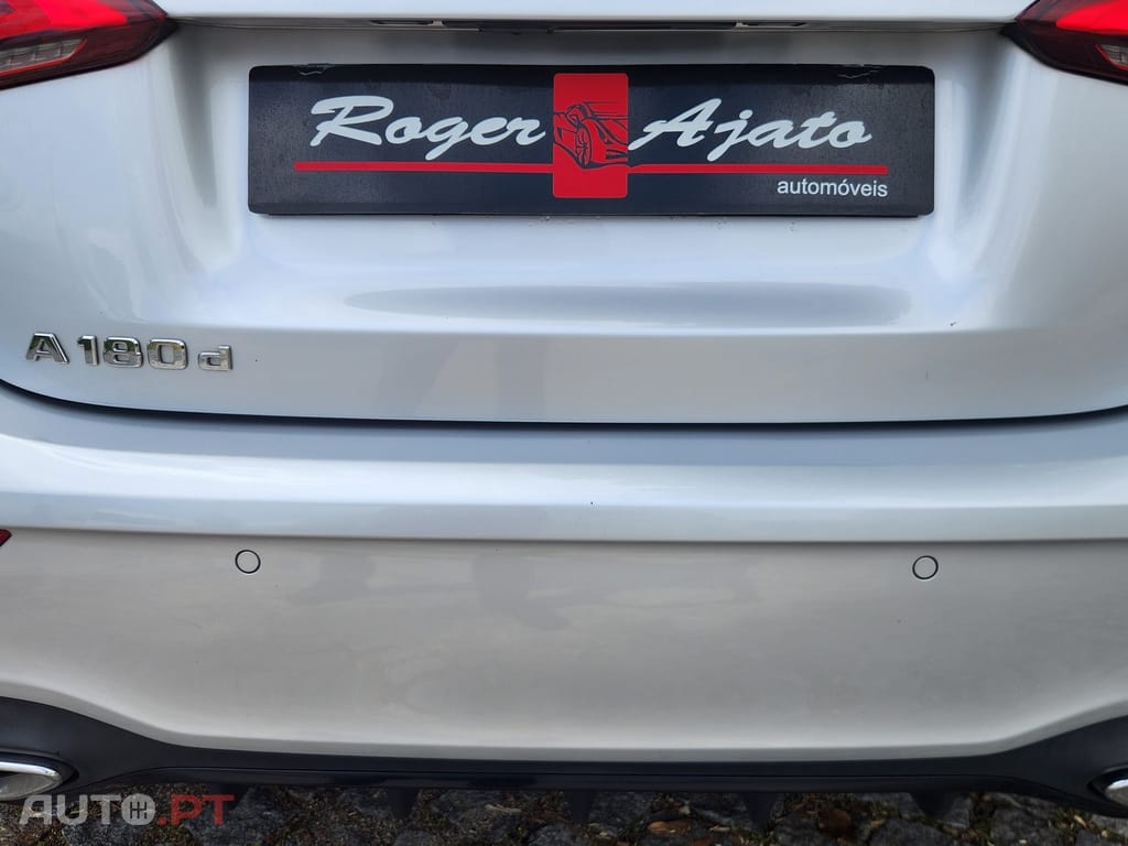 Mercedes-Benz A 180 d AMG Line