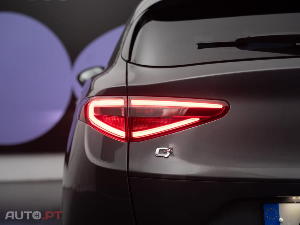 Alfa Romeo Stelvio 2.2 D Sprint Q4 AT8
