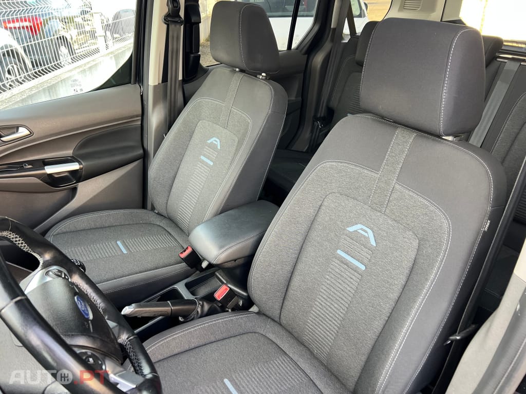 Ford Tourneo 1.5 TDCi Titanium
