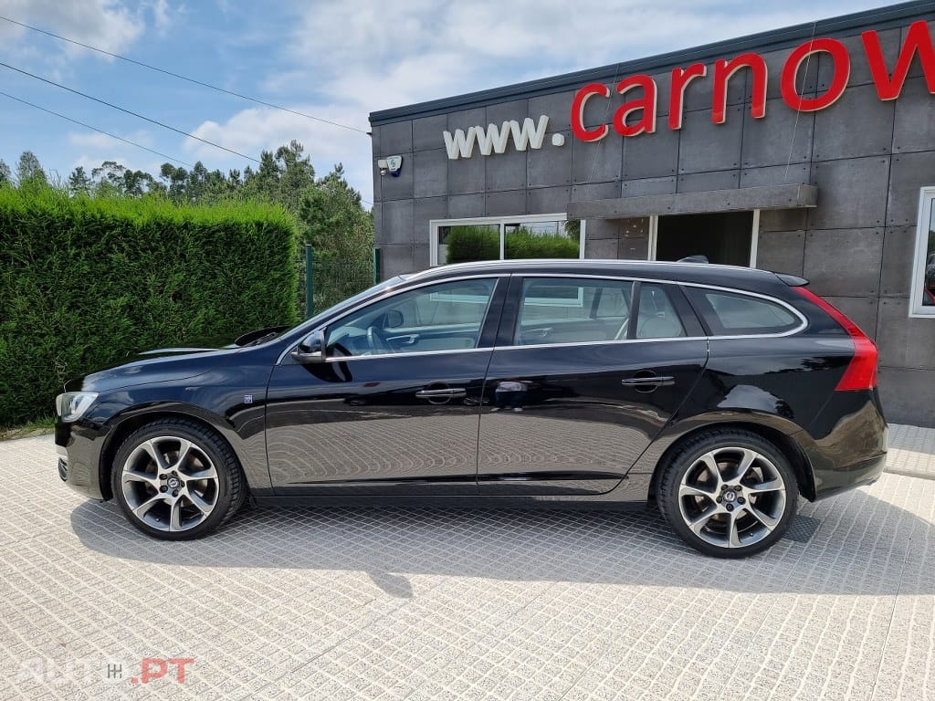 Volvo V60 2.0 D2 Momentum Ocean Race
