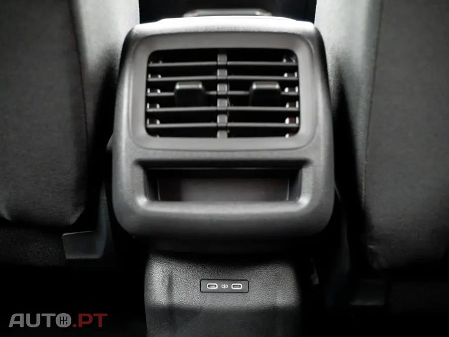 Volkswagen T-Roc 1.5 eTSI Life DSG