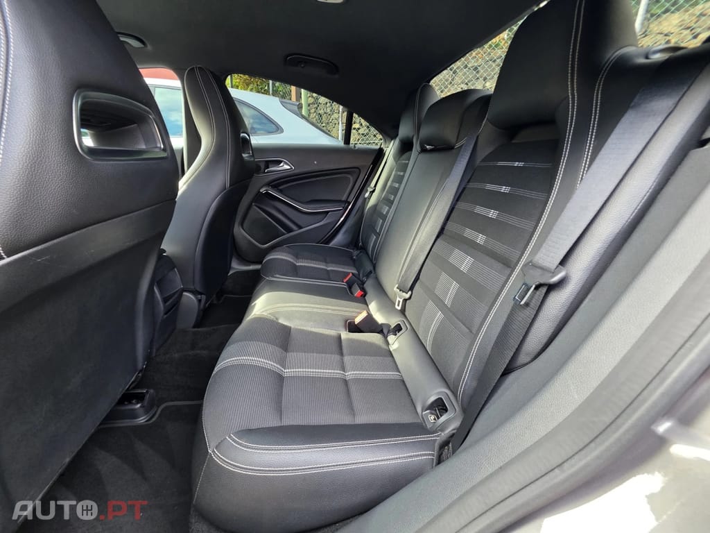Mercedes-Benz CLA 180 D URBAN