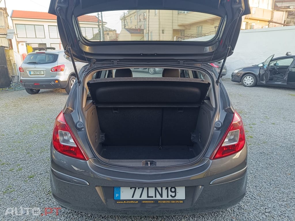 Opel Corsa 1.2 Enjoy