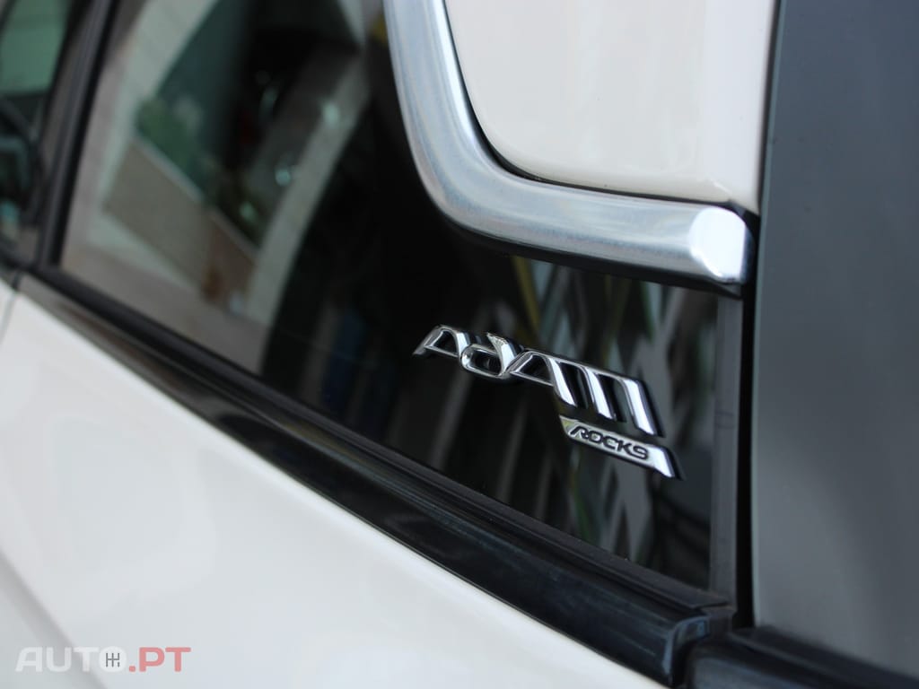 Opel Adam 1.0 T Rocks
