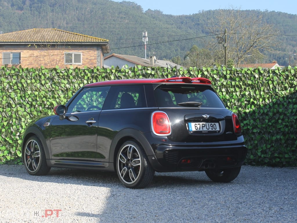 MINI John Cooper Works Auto Desportiva