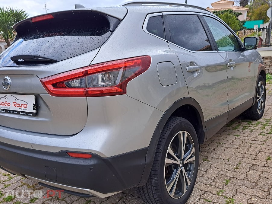 Nissan Qashqai 1.5 dCi N-Connecta J18+Led