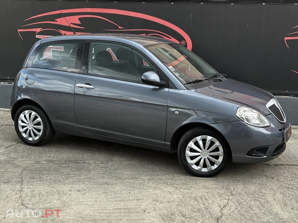 Lancia Ypsilon 1.2 Argento