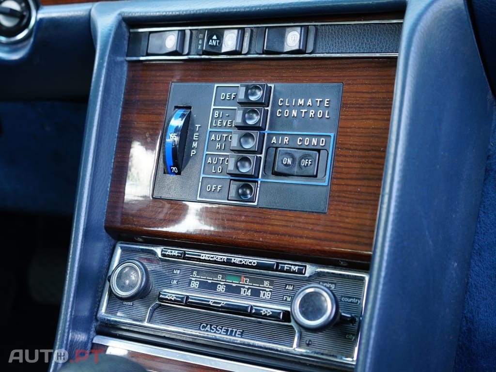 Mercedes-Benz 300 SD