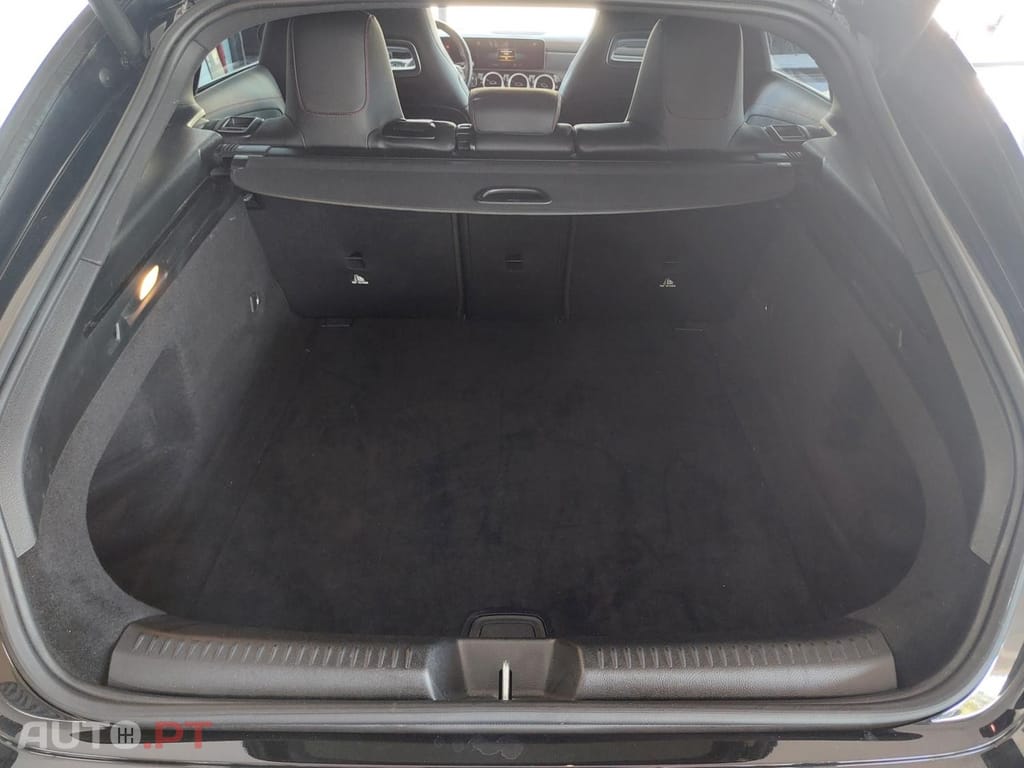 Mercedes-Benz CLA 200 Shooting Brake AMG Line Aut.