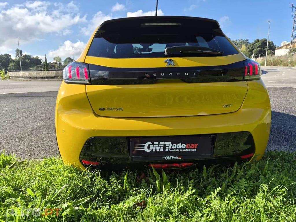 Peugeot E-208 50 kWh GT