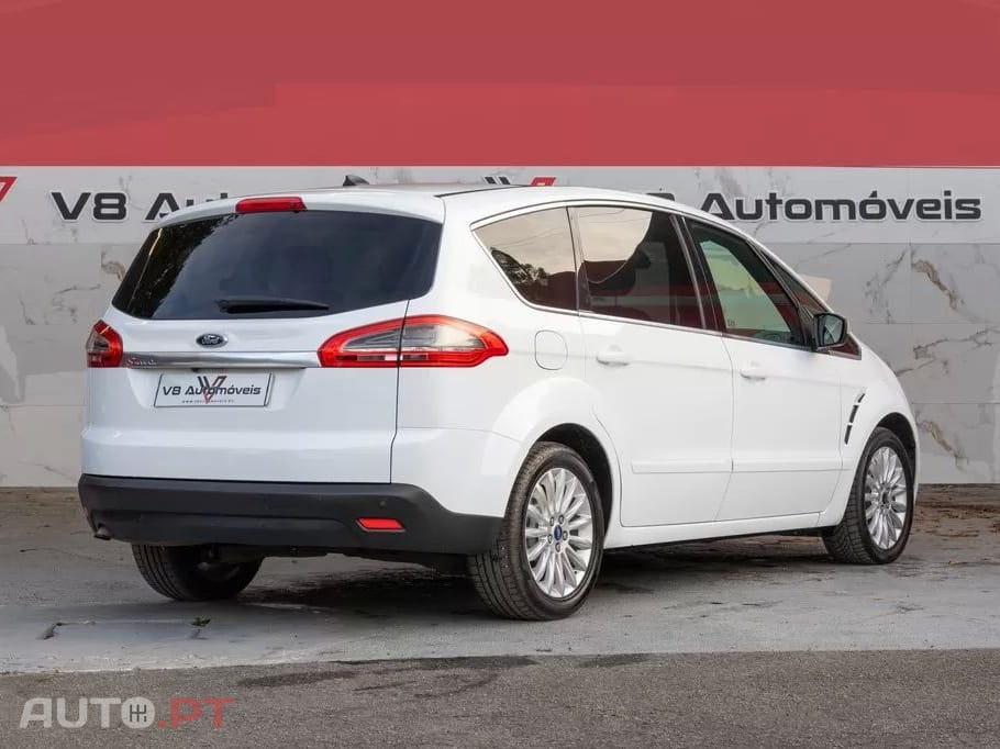 Ford S-Max 2.0 TDCi Titanium 7L 143g