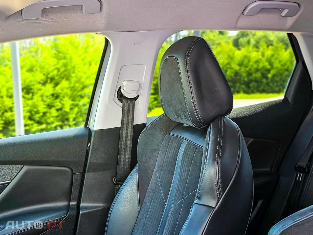 Peugeot 3008 1.5 BlueHDi Crossway
