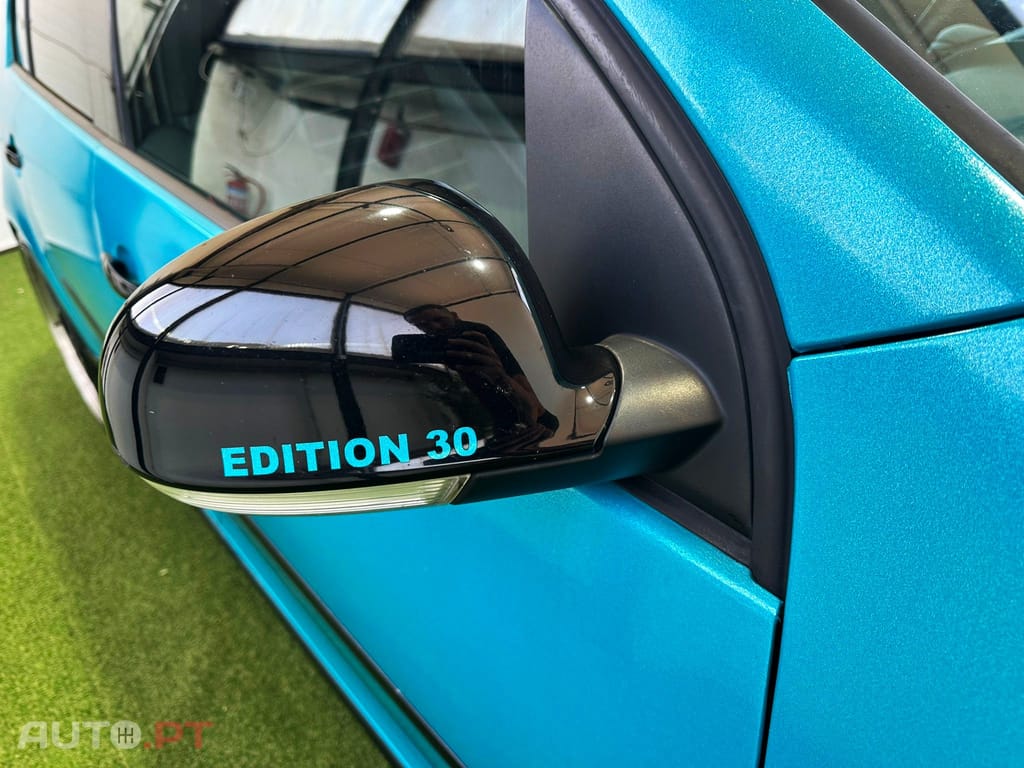 Volkswagen Golf VI 2.0 GTI Edition 30