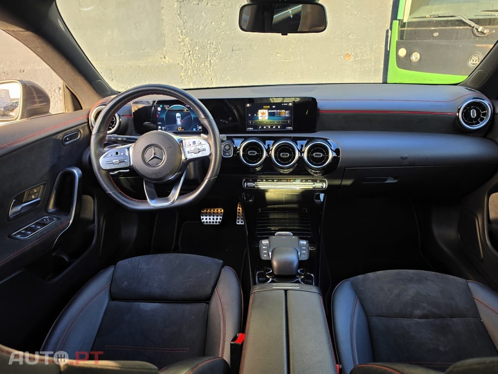 Mercedes-Benz CLA 200 d Shooting Brake AMG Line Aut.