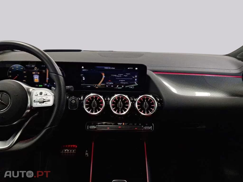 Mercedes-Benz GLA 250 I.V.A DEDUTIVEL e AMG Line