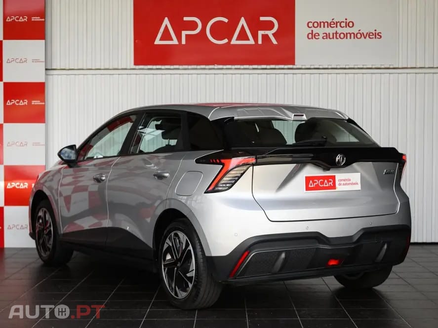 MG MG4 51 kWh Standard