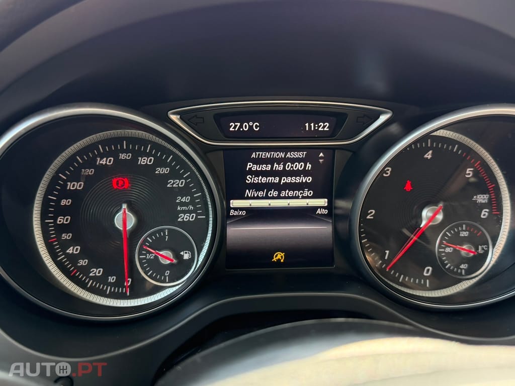 Mercedes-Benz CLA 180 d Shooting Brake Urban