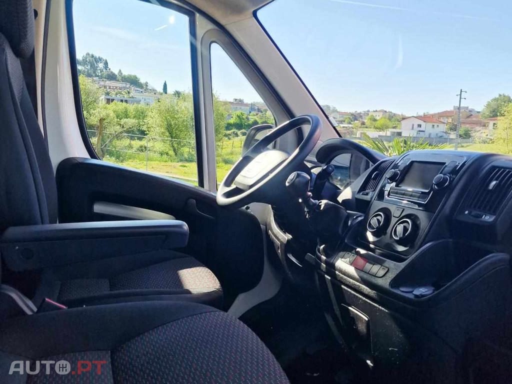 Peugeot Boxer 2.2 L2H1 Premium
