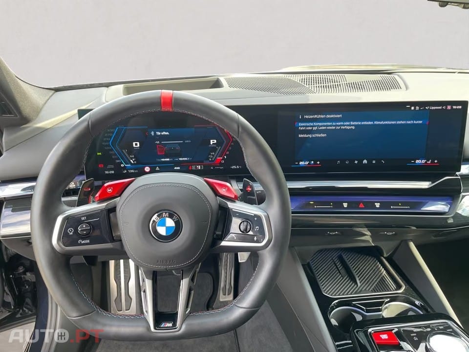 BMW M5 xDrive