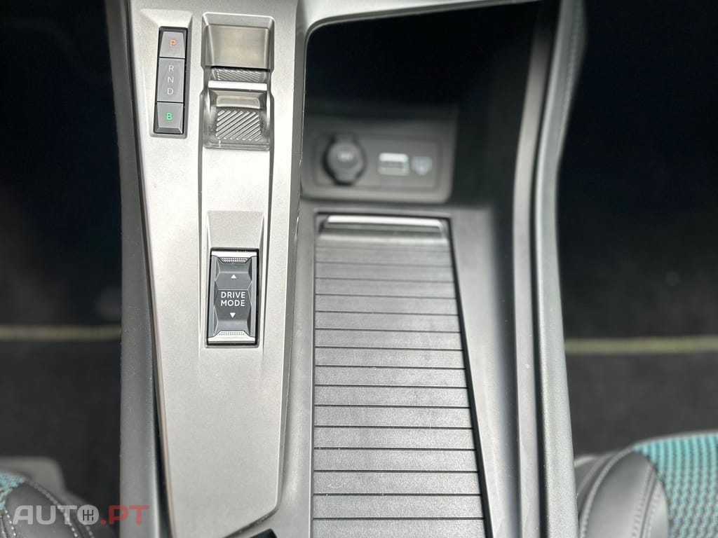 Peugeot E-308 54 kWh GT