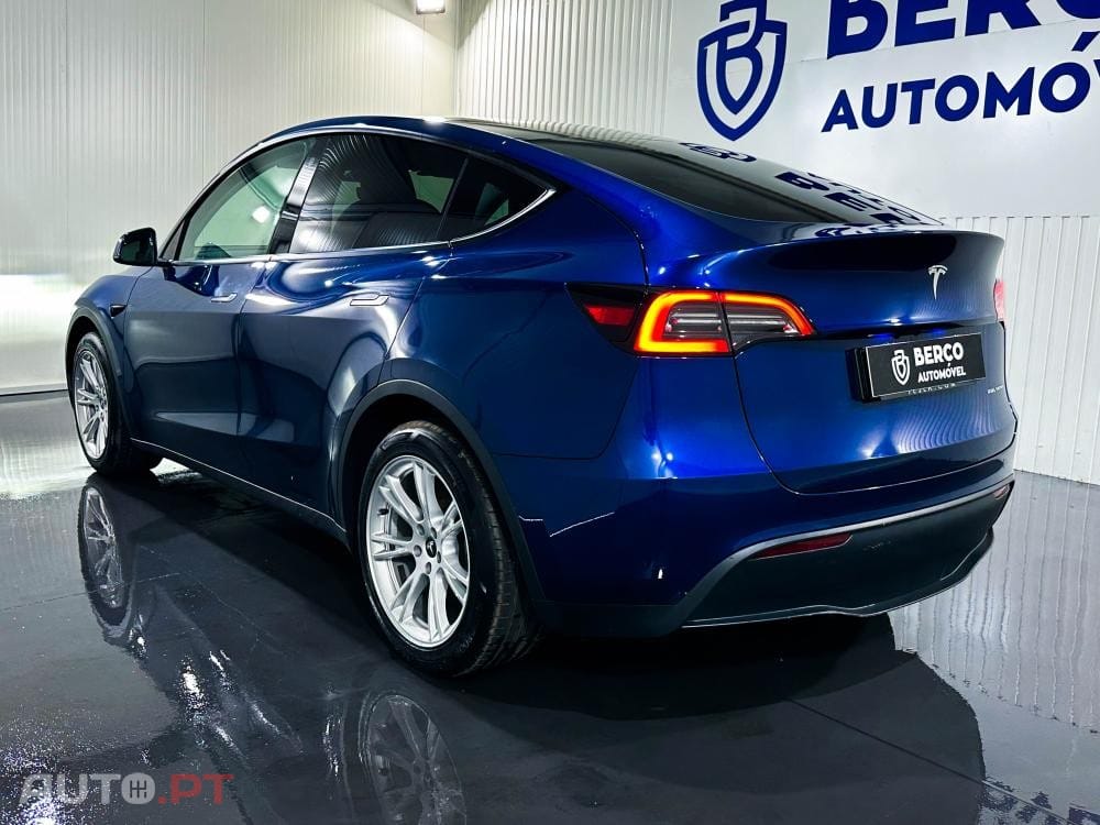 Tesla Model Y Long Range Dual Motor AWD