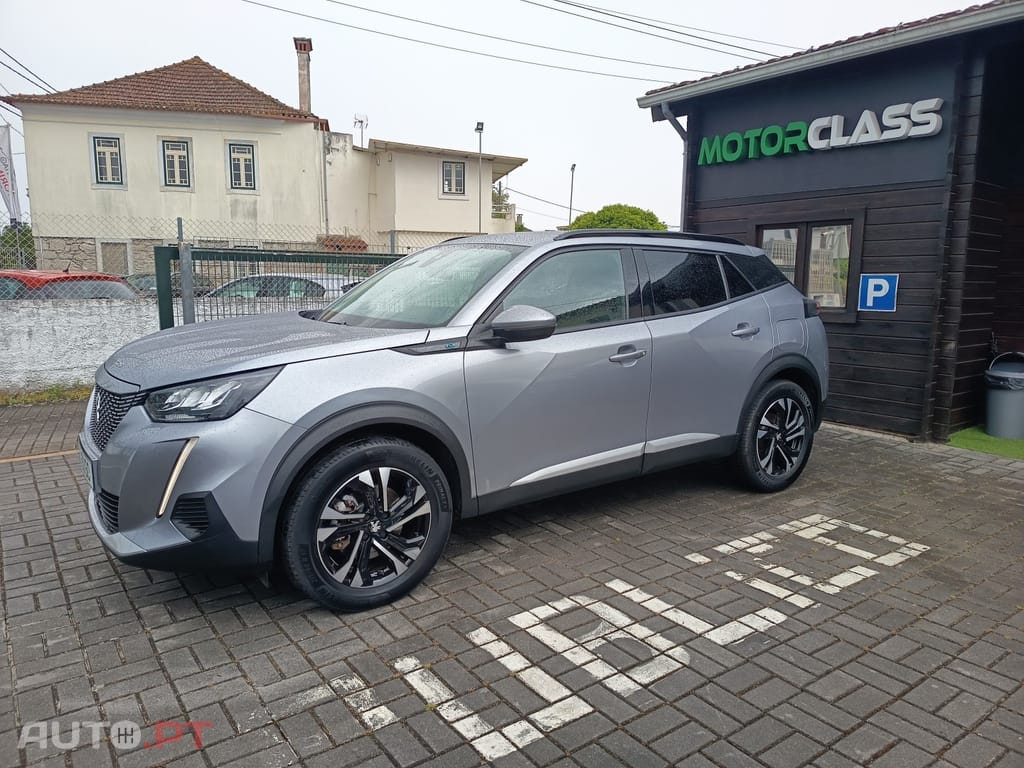 Peugeot E-2008 50 kWh Allure