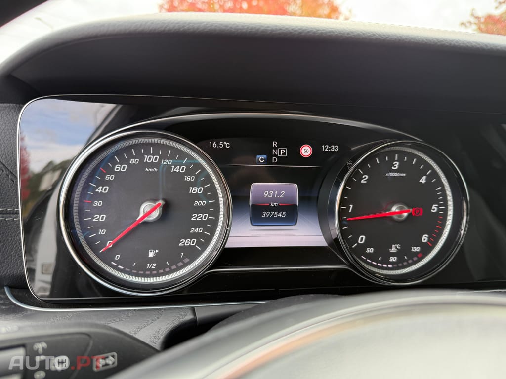 Mercedes-Benz E 220 d AMG Line