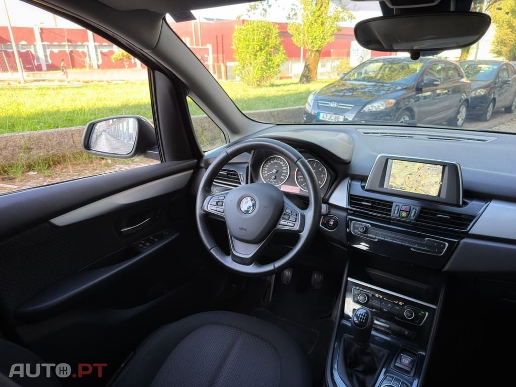 BMW 216 d 7L Advantage