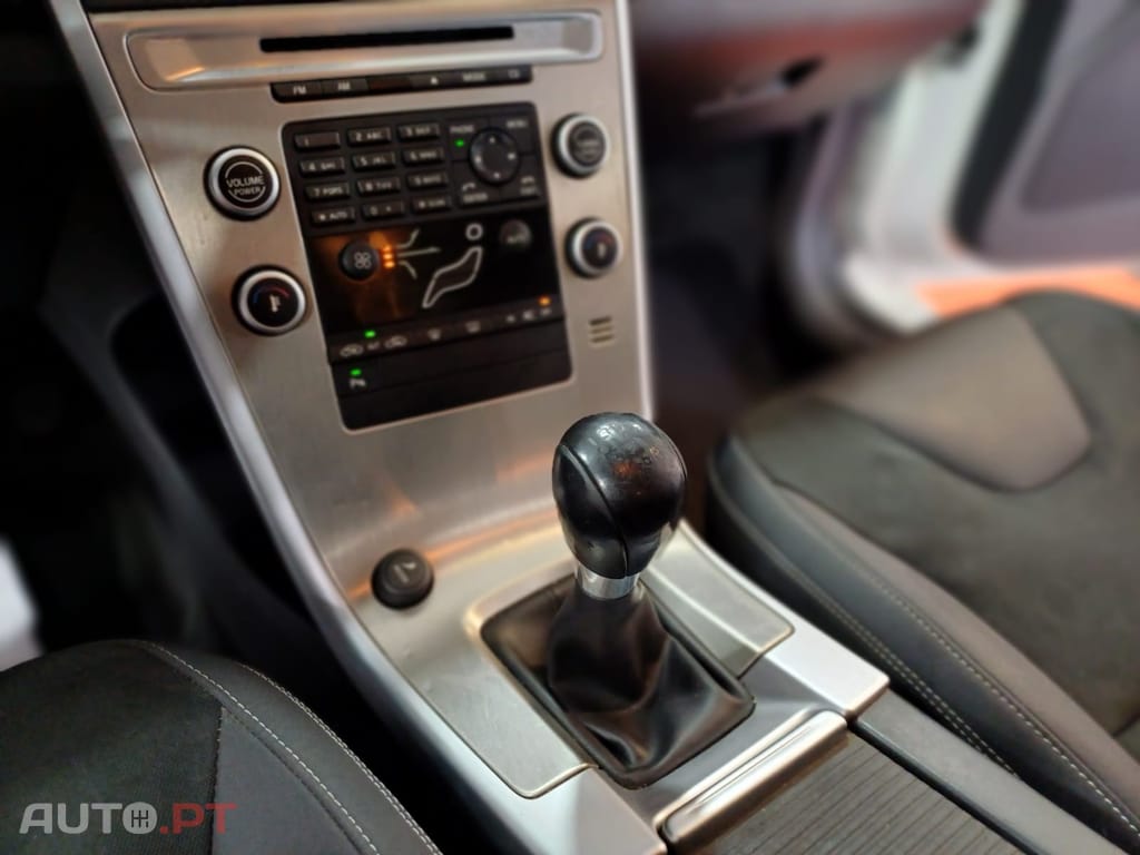 Volvo XC60 2.4 D Drive Summum