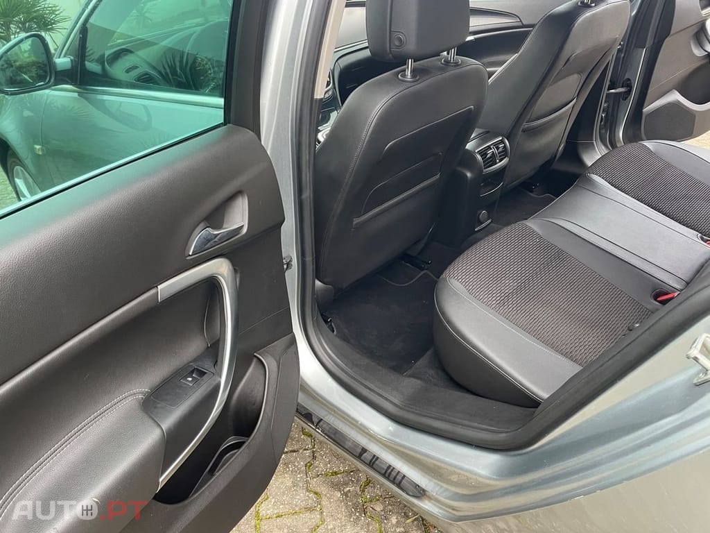 Opel Insignia 2.0 CDTi Selection S/S